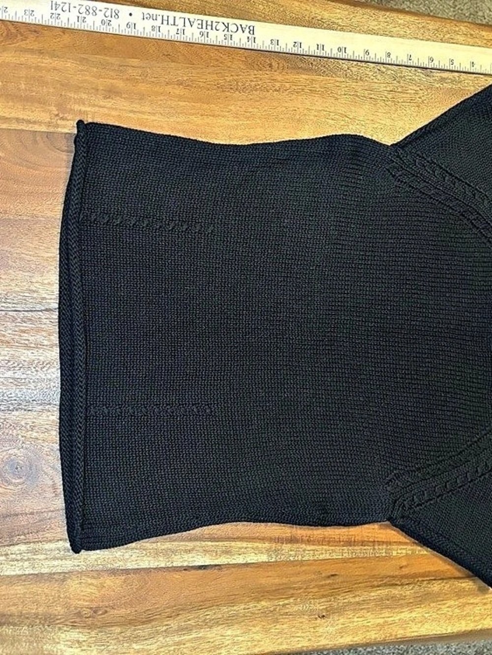 Talbot’s vintage classic cable knit crew neck sweater in Black Size Petite Mediu